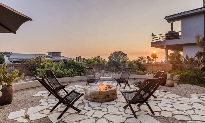 Del Mar Heights Casa | Seascape by AvantStay | Spacious Contemporary Oasis in Del Mar