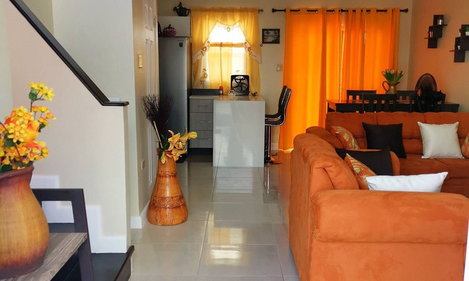 Harbour View Casa | Seascape Escapade - Cozy Townhouse 10mins from Airport