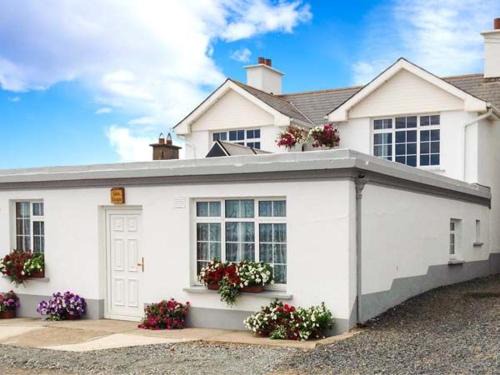 Slade Casa | Seascape