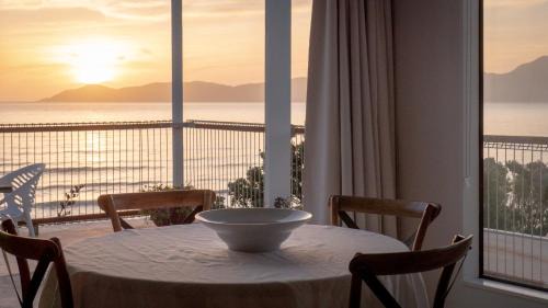 Raumati South Casa | Seascapes Waterfront 1
