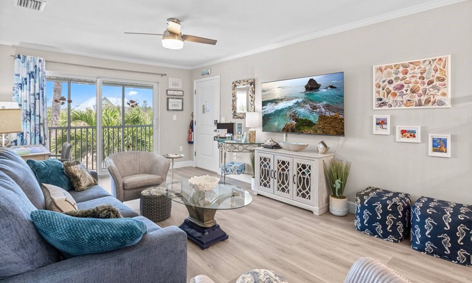 Sanibel Condominio | SeaShells Unit 43 – Bright & Cheerful 2BR/2BA with Easy Beach Access