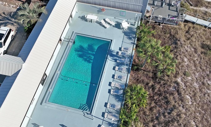 Sunnyside Casa | Seashore - Beautiful West End Townhome