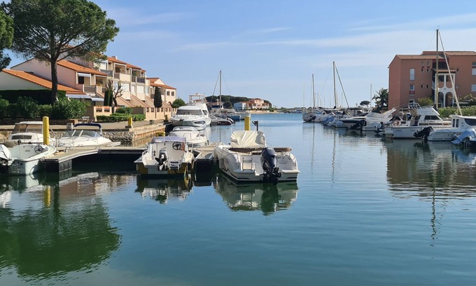Saint-Cyprien Plage Apartamento | Seaside apartment 4 pers. beautiful terrace marina view air conditioning wifi