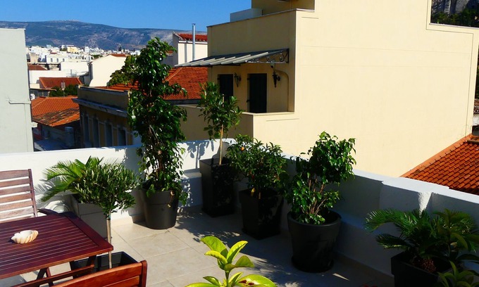 Thissio Cama Y Desayuno | Seaside Athenian Riviera Apartment