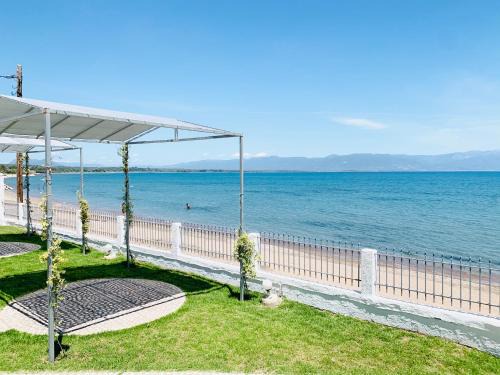 Messaia Apartamento | Seaside Bungalows Petalidi