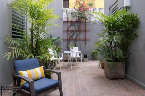 Puerta de Tierra Apartamento | Seaside Caribbean Comfort - Between Beach and City