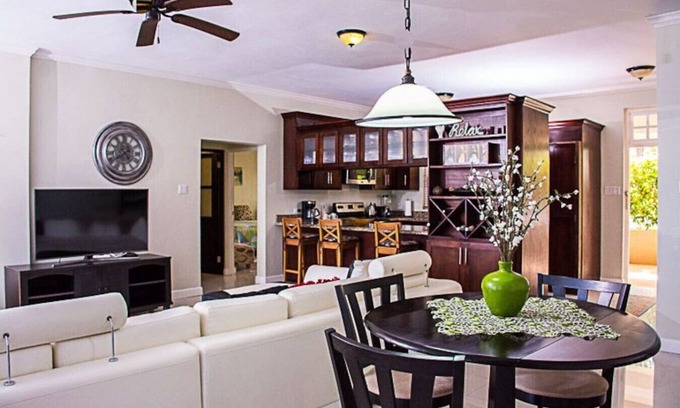 Tower Isle Condominio | Seaside Condo 3 @ Whispering Seas