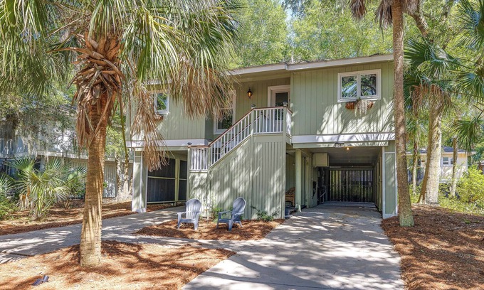Twin Oaks Casa | "Seaside Cottage" Secluded cottage short walk to beach in Wild Dunes