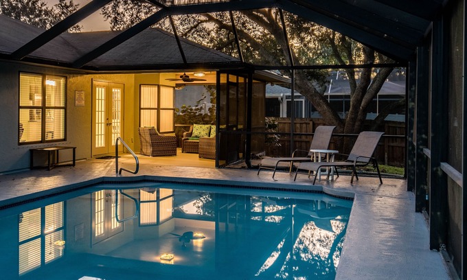 Sebastian Highlands Casa | Seaside Escape-8 min to the beach, home for the whole family!