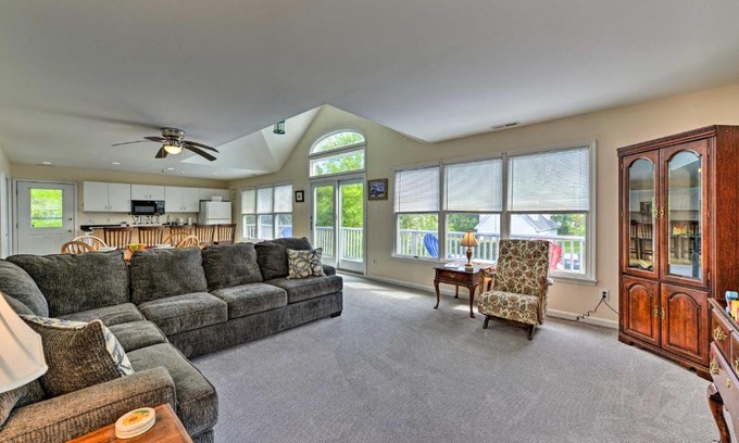 West Cape May Apartamento | Seaside Escape Less Than 1 Mi to Cape May Public Beach