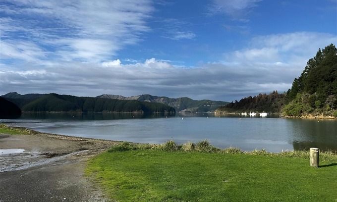 Hakahaka Casa | Seaside Escape in Hakahaka Bay – Relax & Unwind