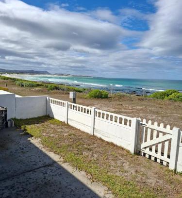Pearly Beach Casa | Seaside Escape
