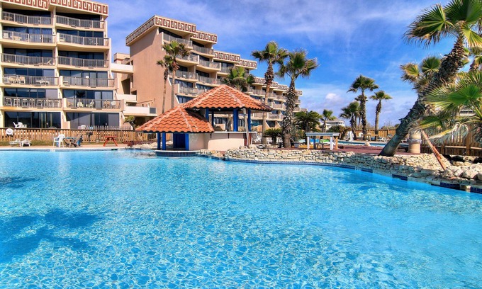 Port Aransas Condominio | Seaside Haven | Beachfront | Panoramic Ocean Views