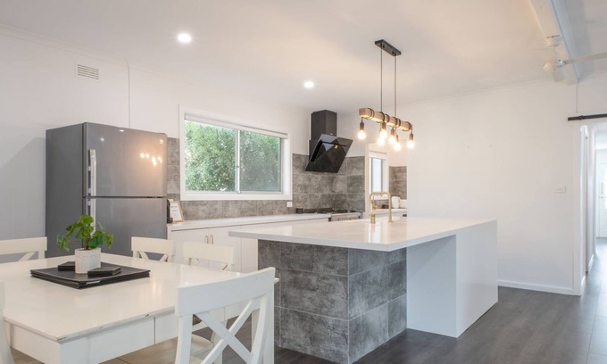 Dromana Casa | Seaside Haven Cottage
