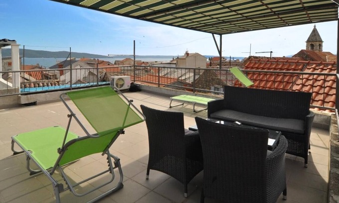Kastel Sucurac Casa | Casa de vacaciones junto al mar Kastel Sucurac, Kastela (K-19241)