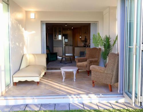Pollok Beach Apartamento | Seaside Serenade