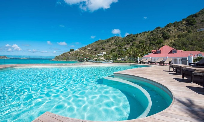 Grand Case Complejo | Seaside Serenity | 2 Beaches, Pool, Balcony w/ Oceanview & Diving Options