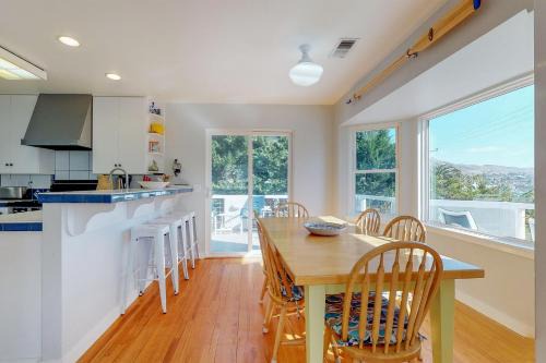 Cayucos Casa | Seaside Strolls
