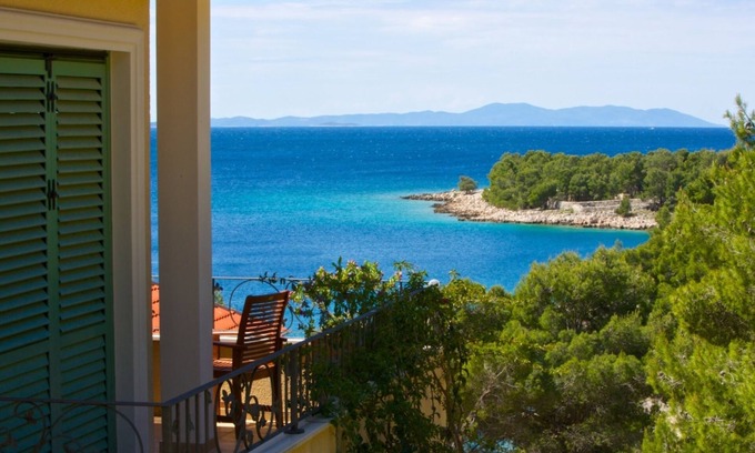 Milna (Brac) Villa | Casa de playa junto al mar | Impresionantes vistas | Bahía aislada | Plataforma de natación privada