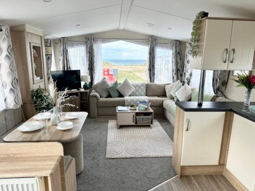 Redcar Casa | Season Stays