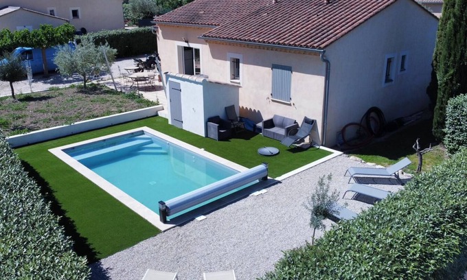 Mirabel-aux-Baronnies Casa | Seasonal rental house with swimming pool "Les oliviers des montées