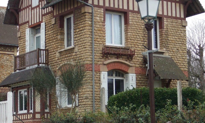 Saint-Regnobert-de-la-Cote-de-Nacre Casa | Alquiler por temporada para quedarse junto al mar