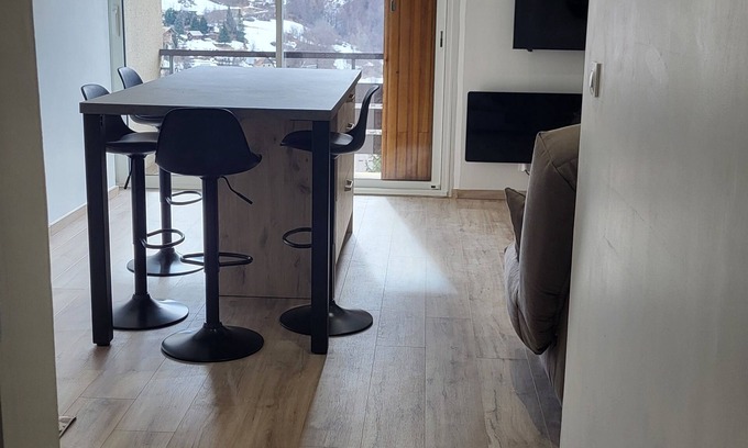 Orcieres Apartamento | SEASONAL RENTAL RENOVATED STUDIO 35M2 IN ORCIÈRES