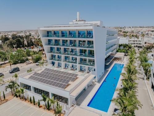 Ayia Napa Hotel | Seasons Hotel (Adults Only)