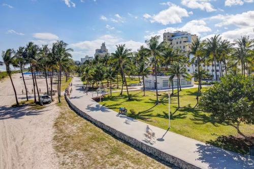 Flamingo/Lummus Apartamento | SeaStays- South Beach Apartments