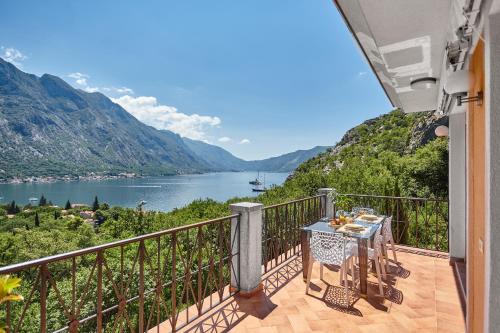 Orahovac Apartamento | SEAVIEW Apartment with POOL