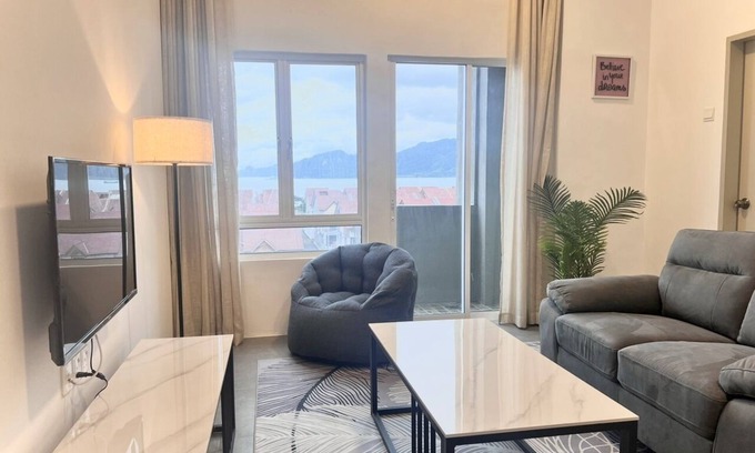 Kampung Pokok Asam Apartamento | Seaview Cube l w/ Rooftop Pool