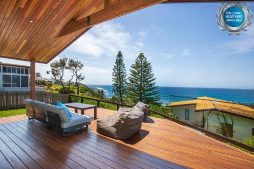 Culburra Beach Casa | Seaview I Pet Friendly with Stunning Views I 1 Min to Beach
