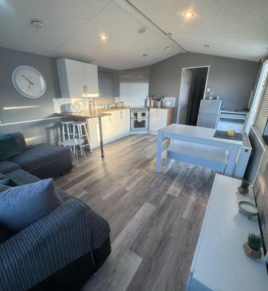 Ayr Otro | Seaview Lodgings