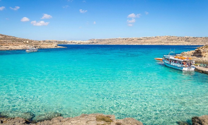 Qawra Apartamento | Seaview Pool Dolmen Apt St Paul's Bay, Saint Paul's Bay, Malta