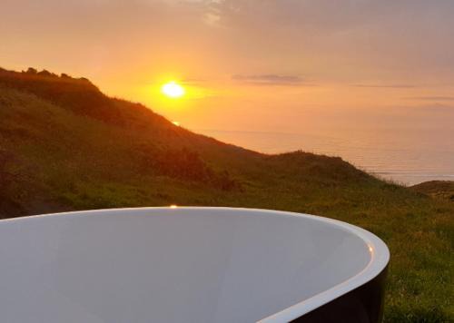 Otaua Casa | SeaView Retreat -Amazing Ocean Views and Outdoor bath