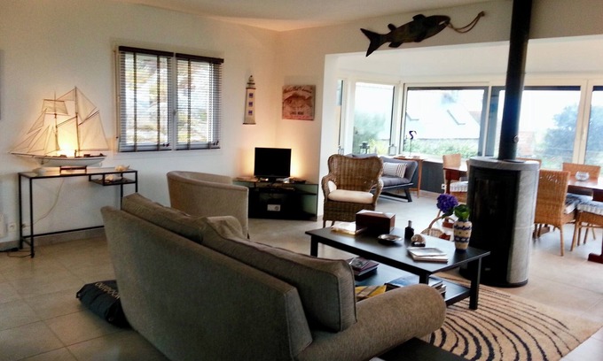 Pleubian Casa | Seaview: space, calm and comfort by the sea