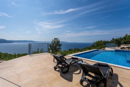 Ripenda Kosi Casa | Seaview Villa Mare Visum in a peaceful location