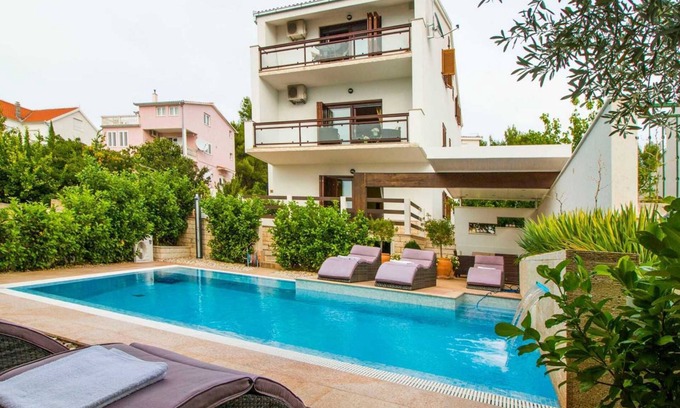 Okrug Gornji Villa | Seaview villa Nia for 12 persons with pool - EOS CROATIA