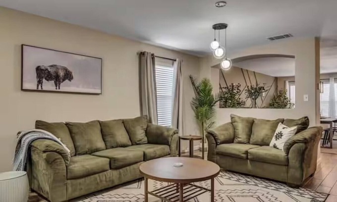 Heritage Casa | SeaWorld|Lackland|BMT with game room