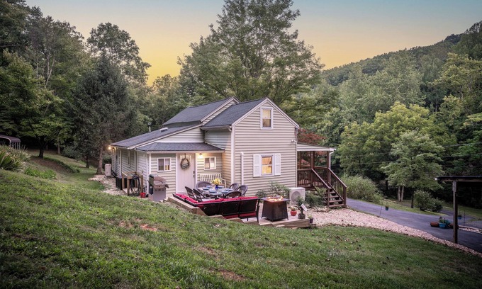 Afton Casa | Secluded 20+ Acre Retreat Near Brew & Wine Trails