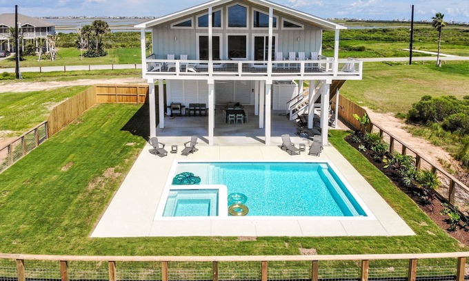 Indian Beach Casa | Secluded Bay House w/private pool, hot tub