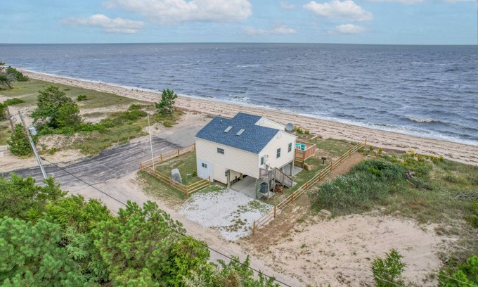 Milford Casa | Secluded Beach home with amazing views.