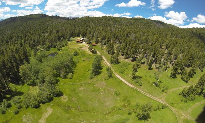 Clancy Cabina | SECLUDED CABIN ON 65 ACRES SURROUNDED BY NATIONAL FOREST CLOSE TO HELENA