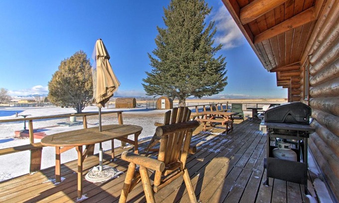 Dillon Casa | Secluded Dillon Home with Private Hot Tub and Deck!