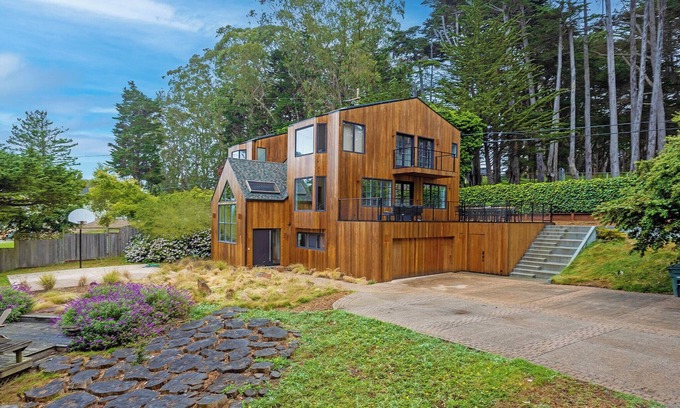 Montara Casa | Secluded Forest Oasis - Your Ultimate Retreat Awaits!