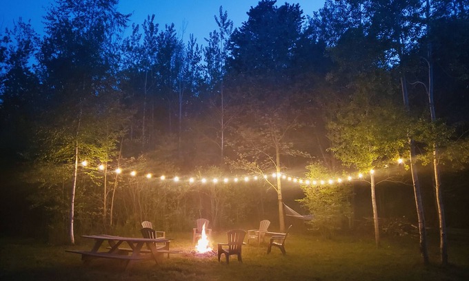 Pullman Casa | Secluded in the woods. No neighbors in sight.