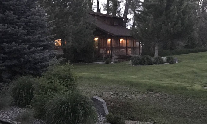 Bozeman Casa | Secluded Luxury Guest House - Amazing Bridger Mtn. Views
