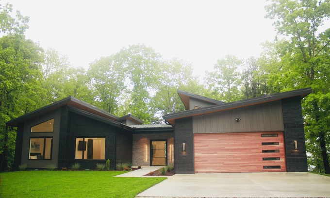 Sewanee Casa | Secluded, modern, spectacular views, hot tub on 18 acres. Firepit,games & more!