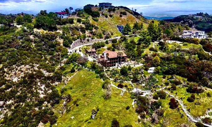 Calabasas Complejo | Secluded Mountain Top Mega Mansion - Mountain & Ocean Views