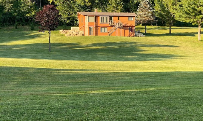 Coon Valley Casa | Aislado, romántico, Familia agradable y acogedor, última casa en el valle.